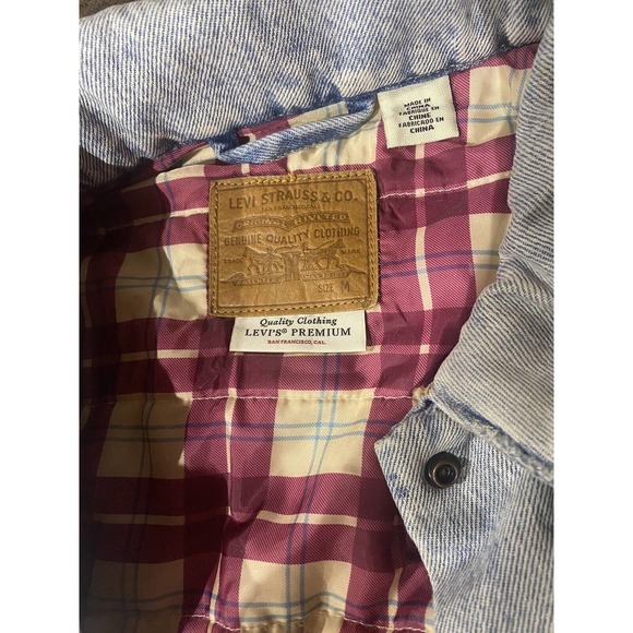 Levi’s Men’s Premium Padded Trucker Jacket - Picture 2 of 3